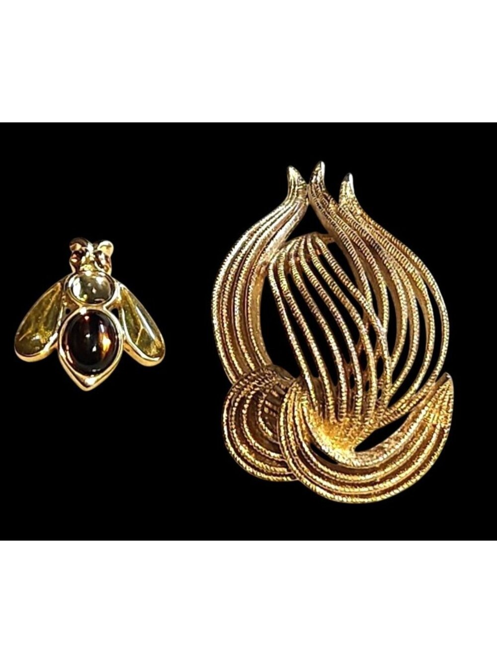 Vintage Monet Queen Bee & Mistigri Gold-Tone Pins Elegant Design Collectible Acc